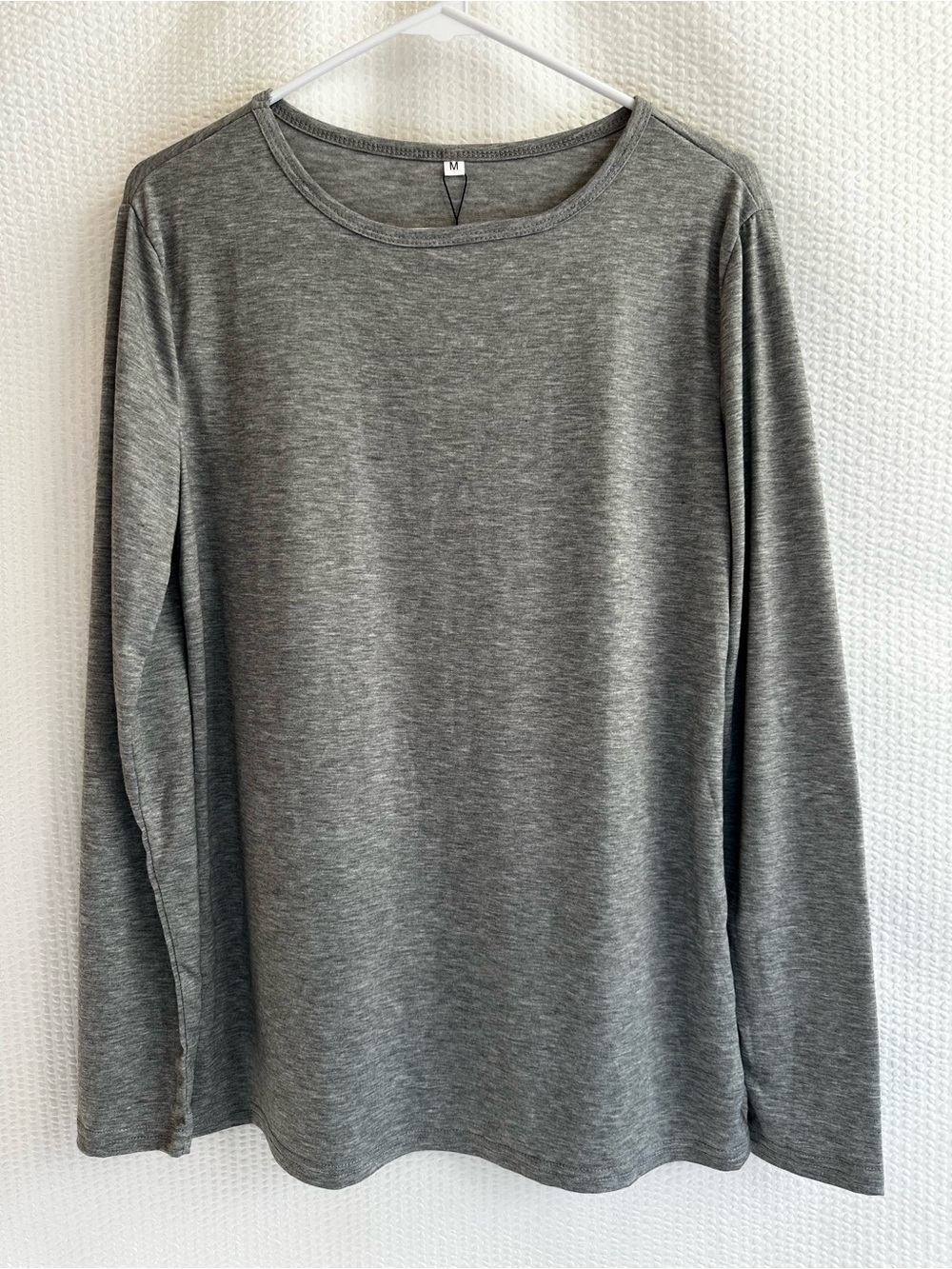 Huukey Women’s Gray Casual Long Sleeve Crewneck Top Size: Medium NWT